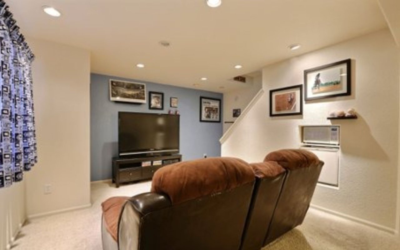 10031 Cedaridge Way Highlands Ranch, CO