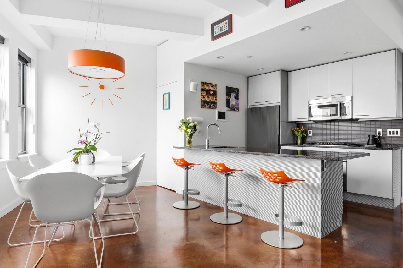 Sowa Full Service Condo
