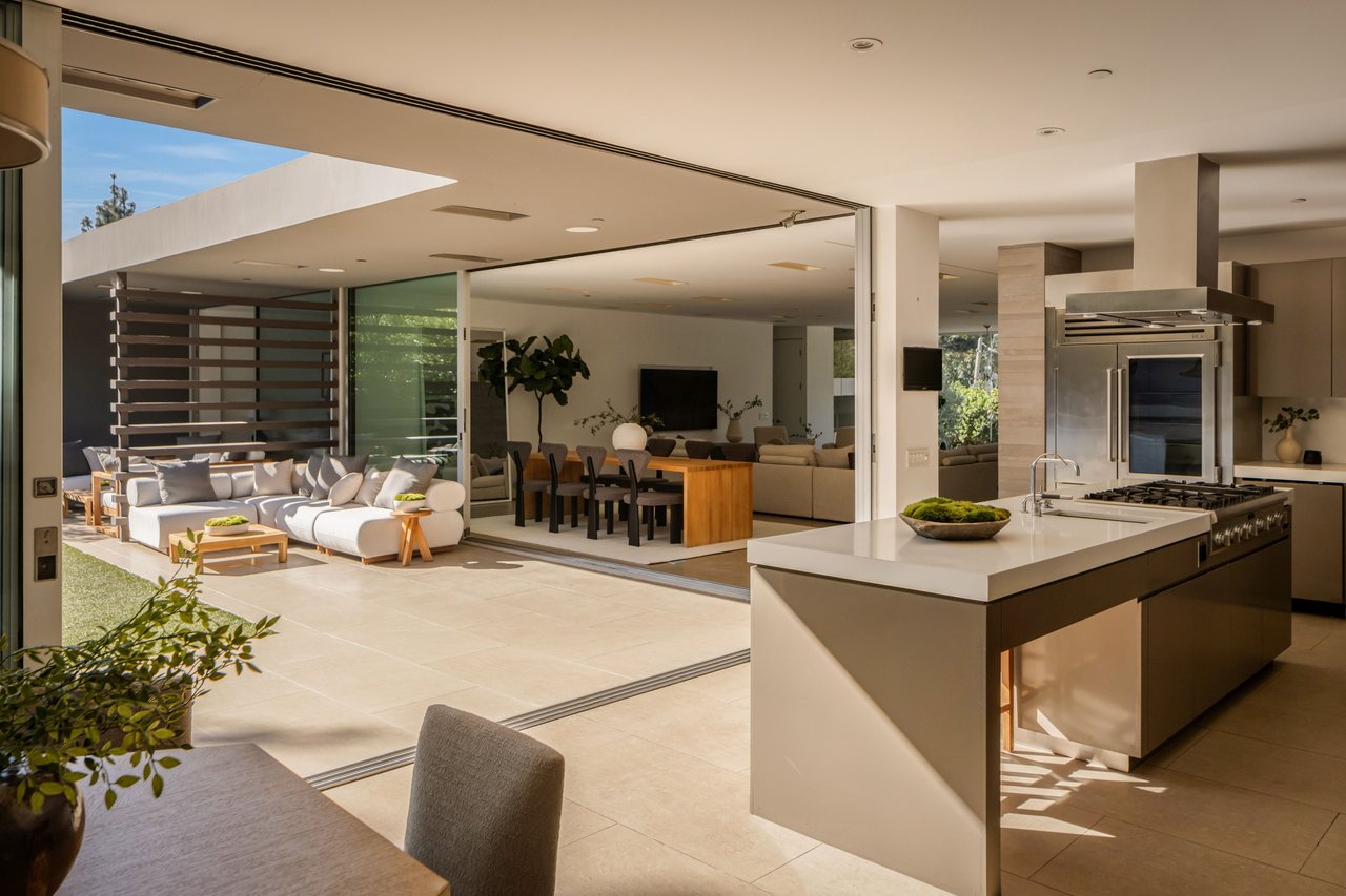 1166 Angelo Dr, Beverly Hills 