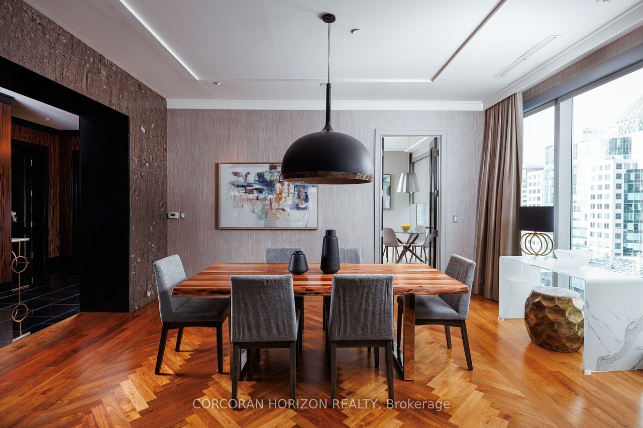LUXURY AT THE RITZ RESIDENCES