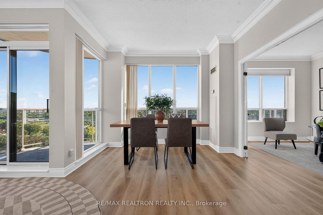 NORTH YORK LUXURY 