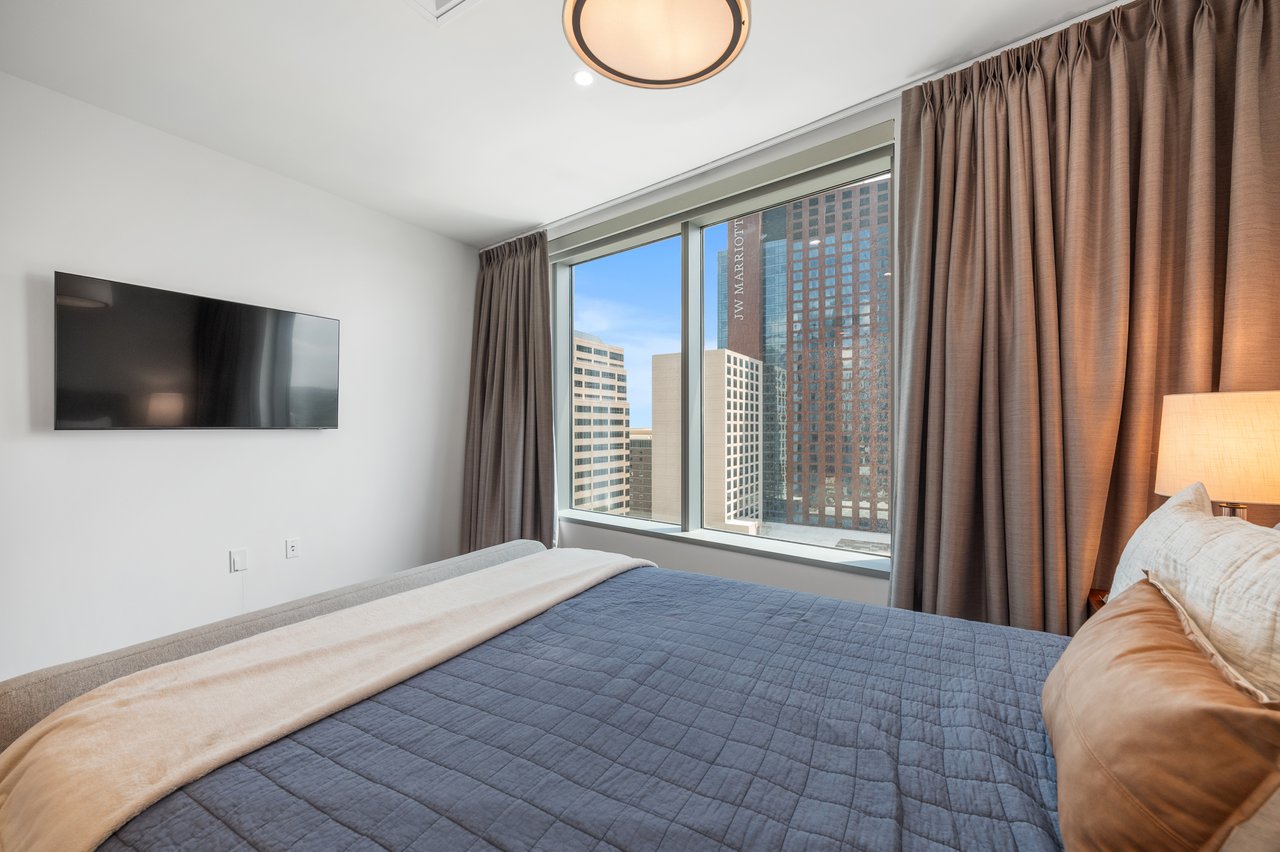 200 Congress Avenue #19F