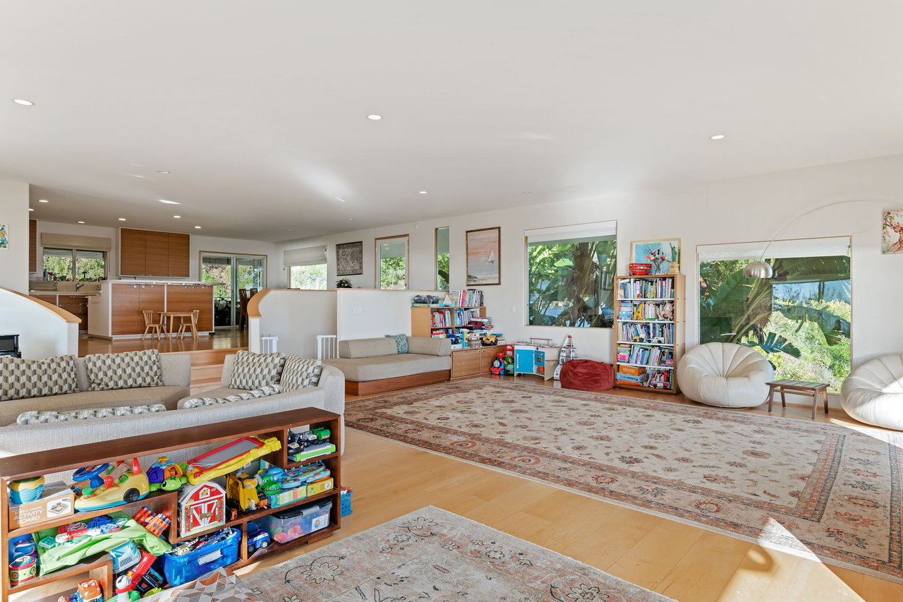 2330 Bella Vista Drive