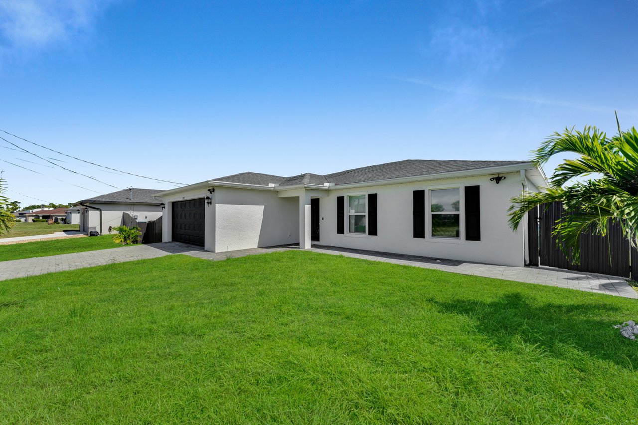 The Modern Flex Residence 