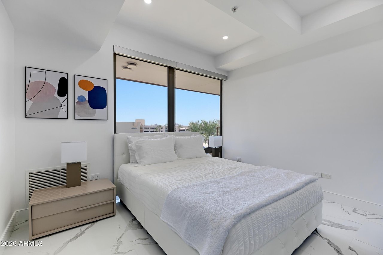 7157 E Rancho Vista Dr, #5002