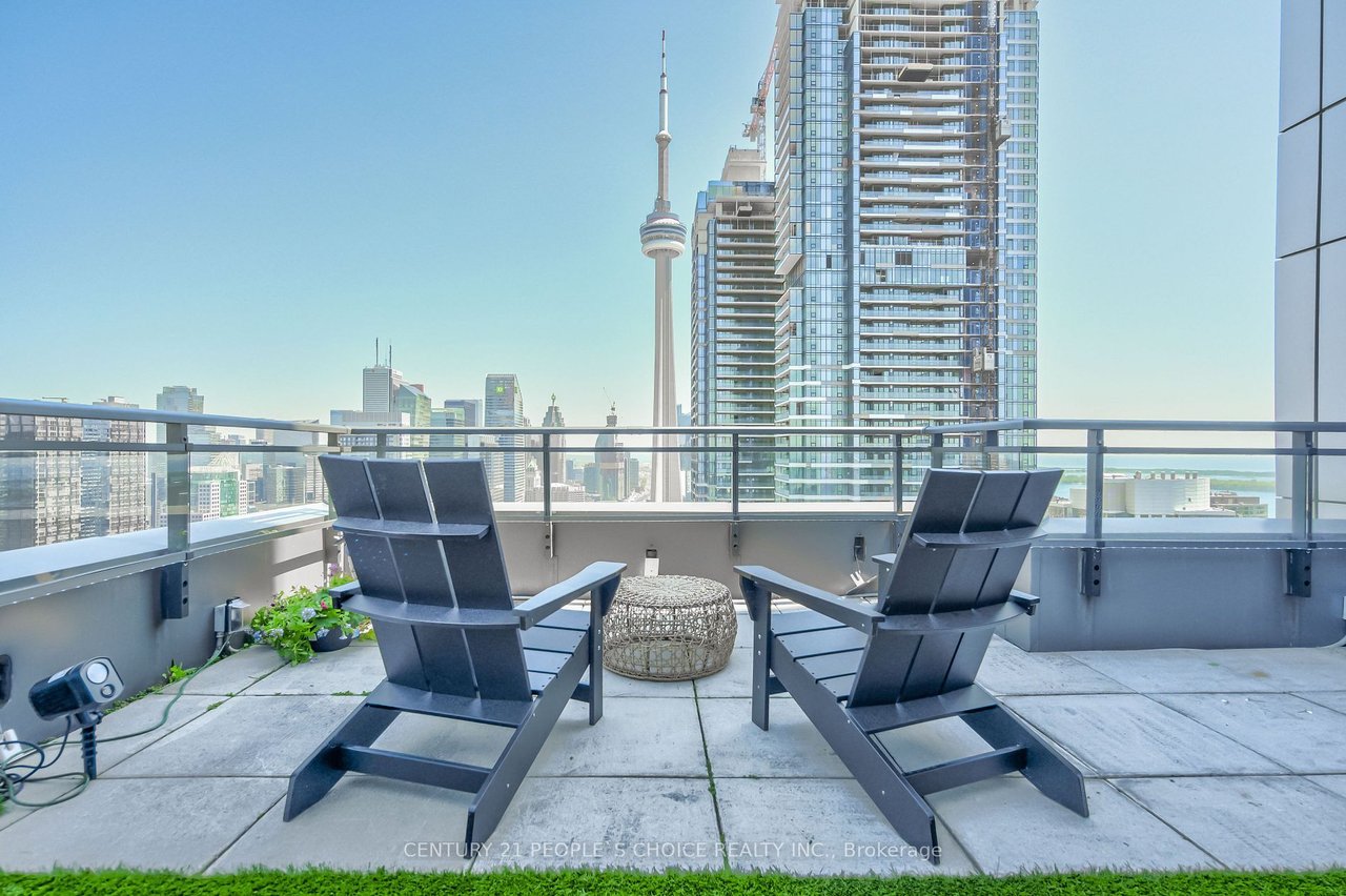 25 TELEGRAM MEWS LUXURY PENTHOUSE