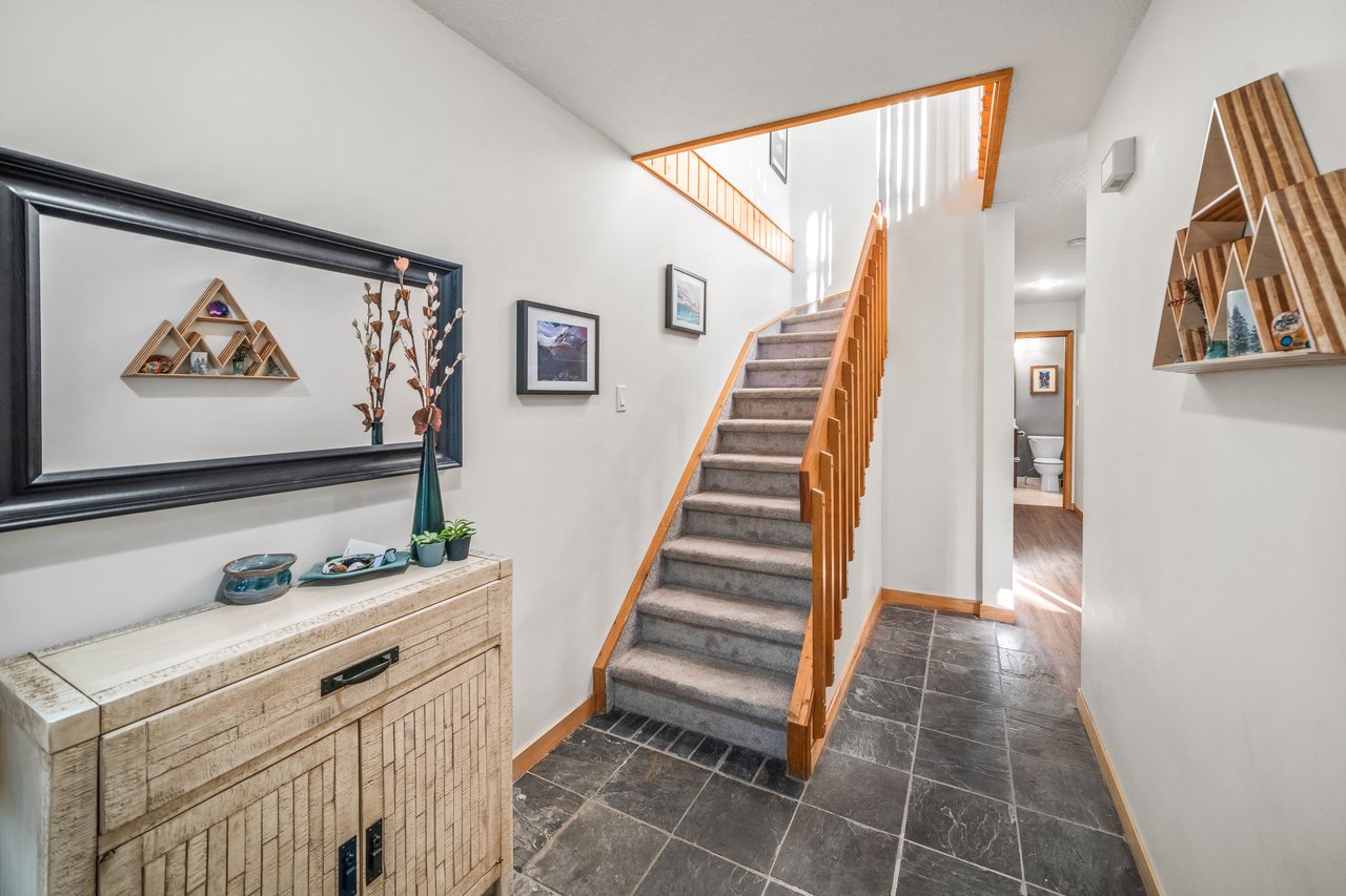 809 5th Street Unit: 3