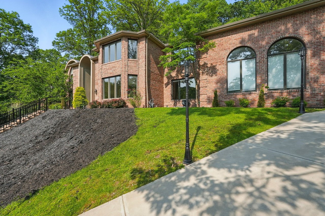 559 Normandy Ct