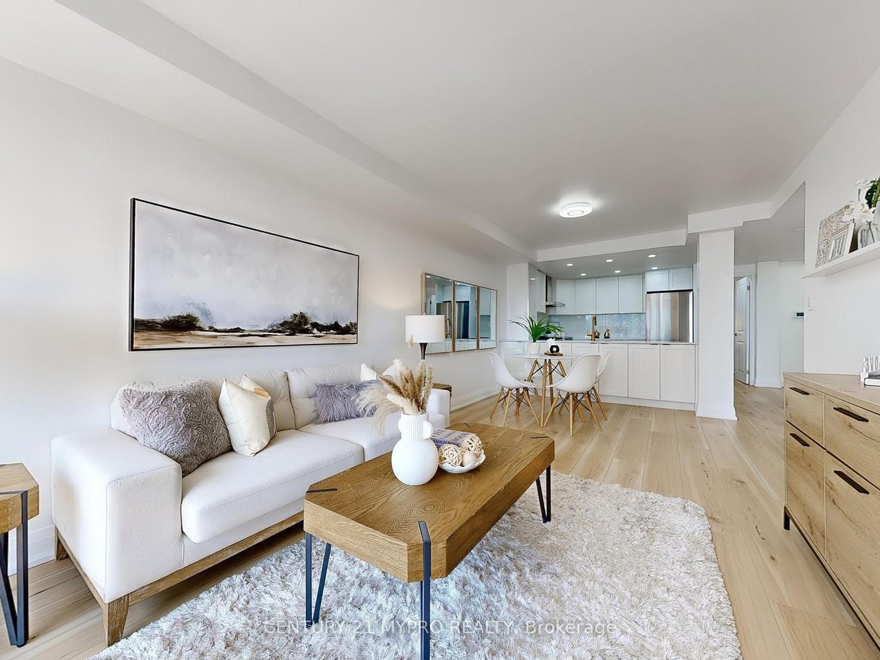 HOLLYWOOD PLAZA PENTHOUSE