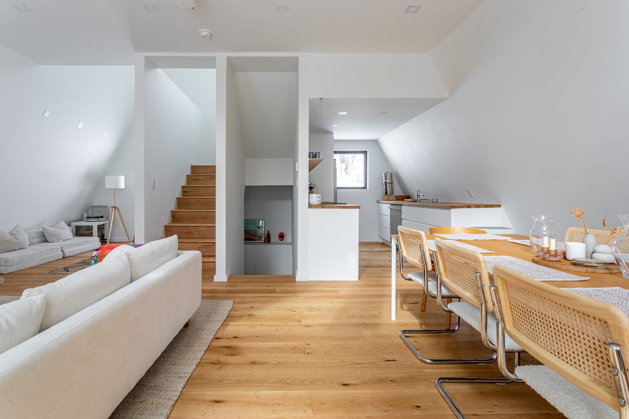 9 Mountain Lane