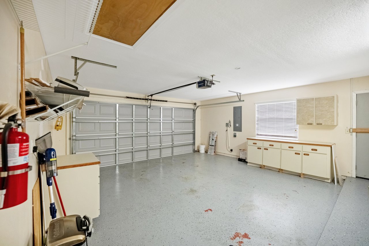 3380 NW 44th ct