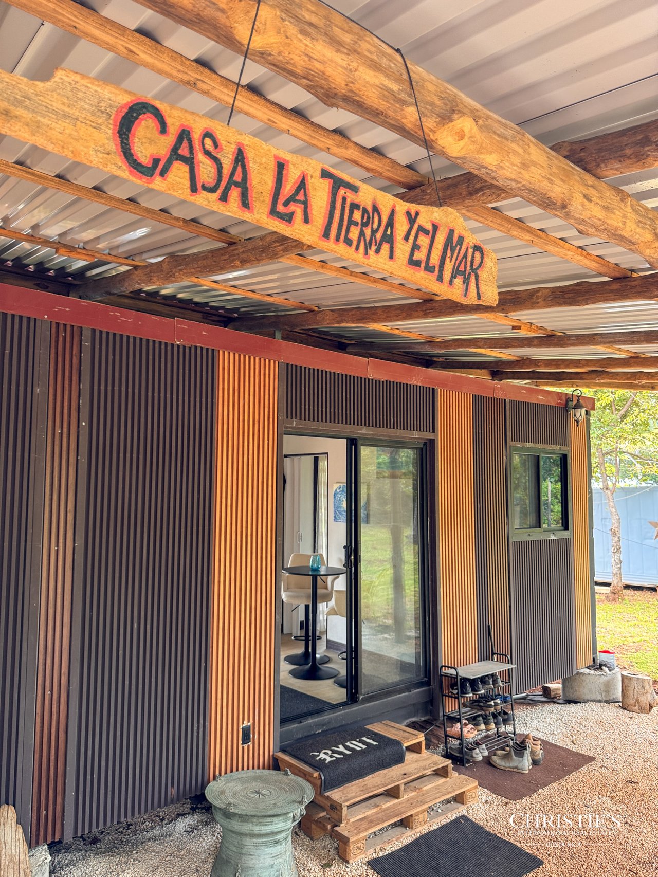 Casa La Tierra y El Mar | Rare Titled Oceanfront Property  