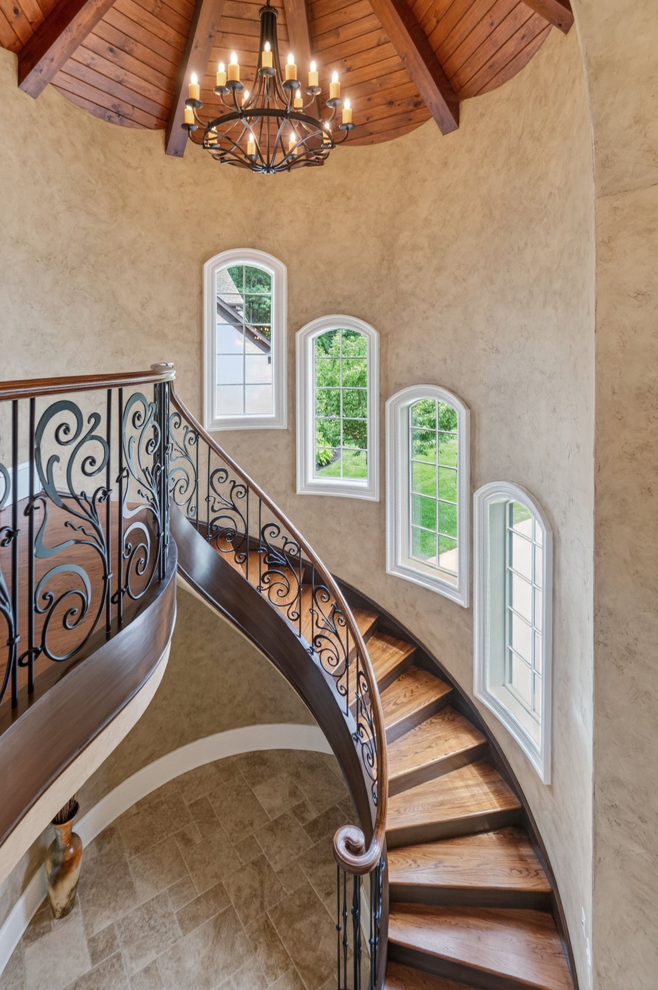 Private Exclusive Listing