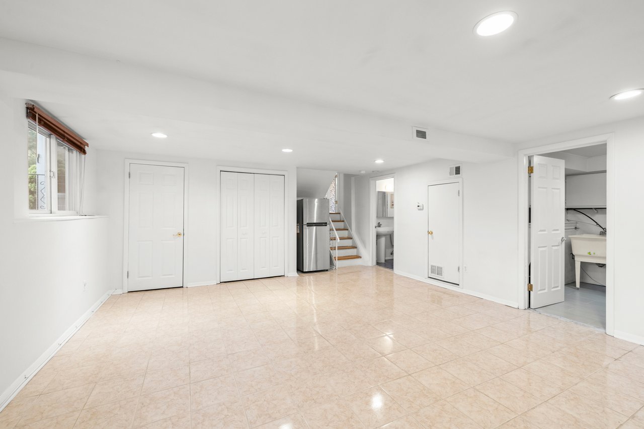7 Kinkead Dr, Livingston