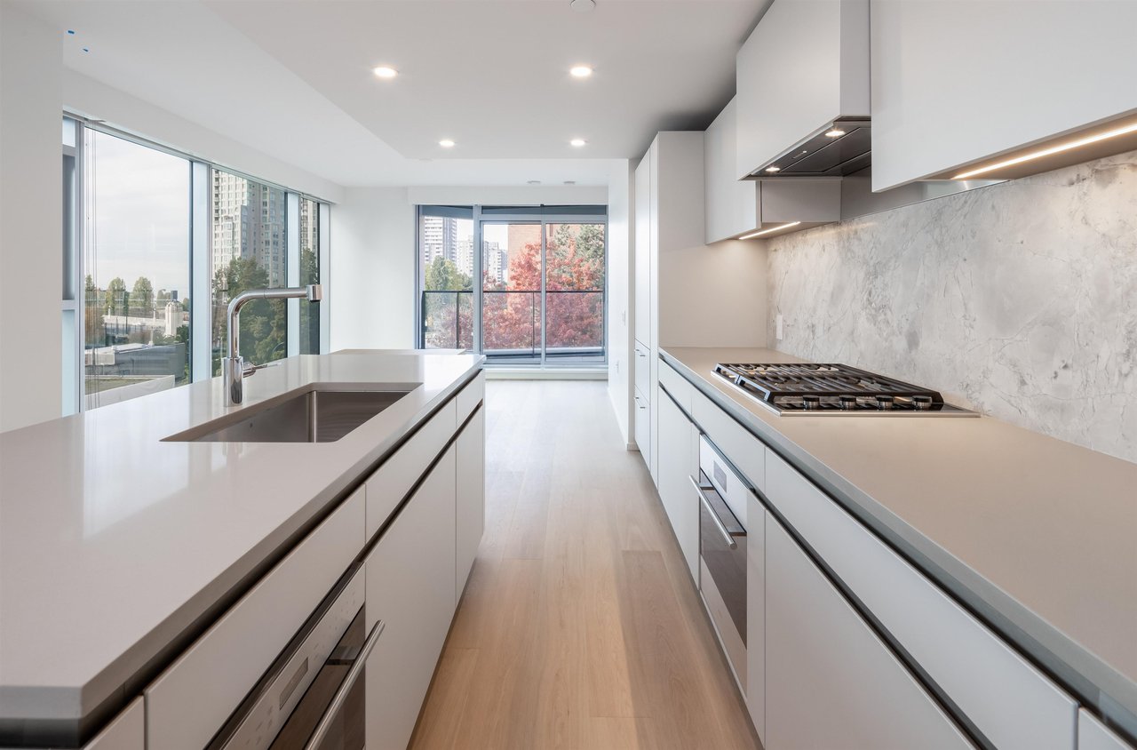 889 Pacific St, #503