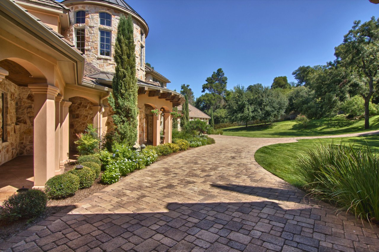 Edgewater Waterfront Estate