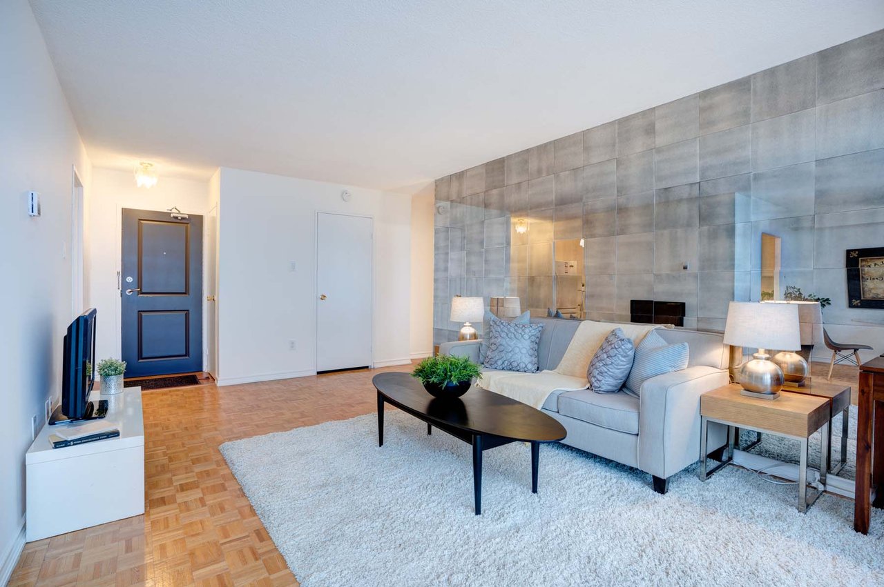 101 Prudential Dr, #1605