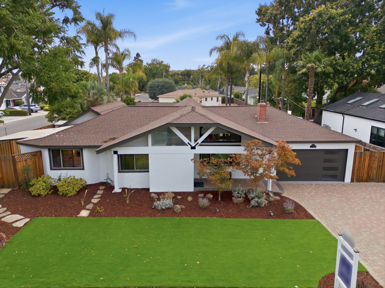 900 Eden AVE