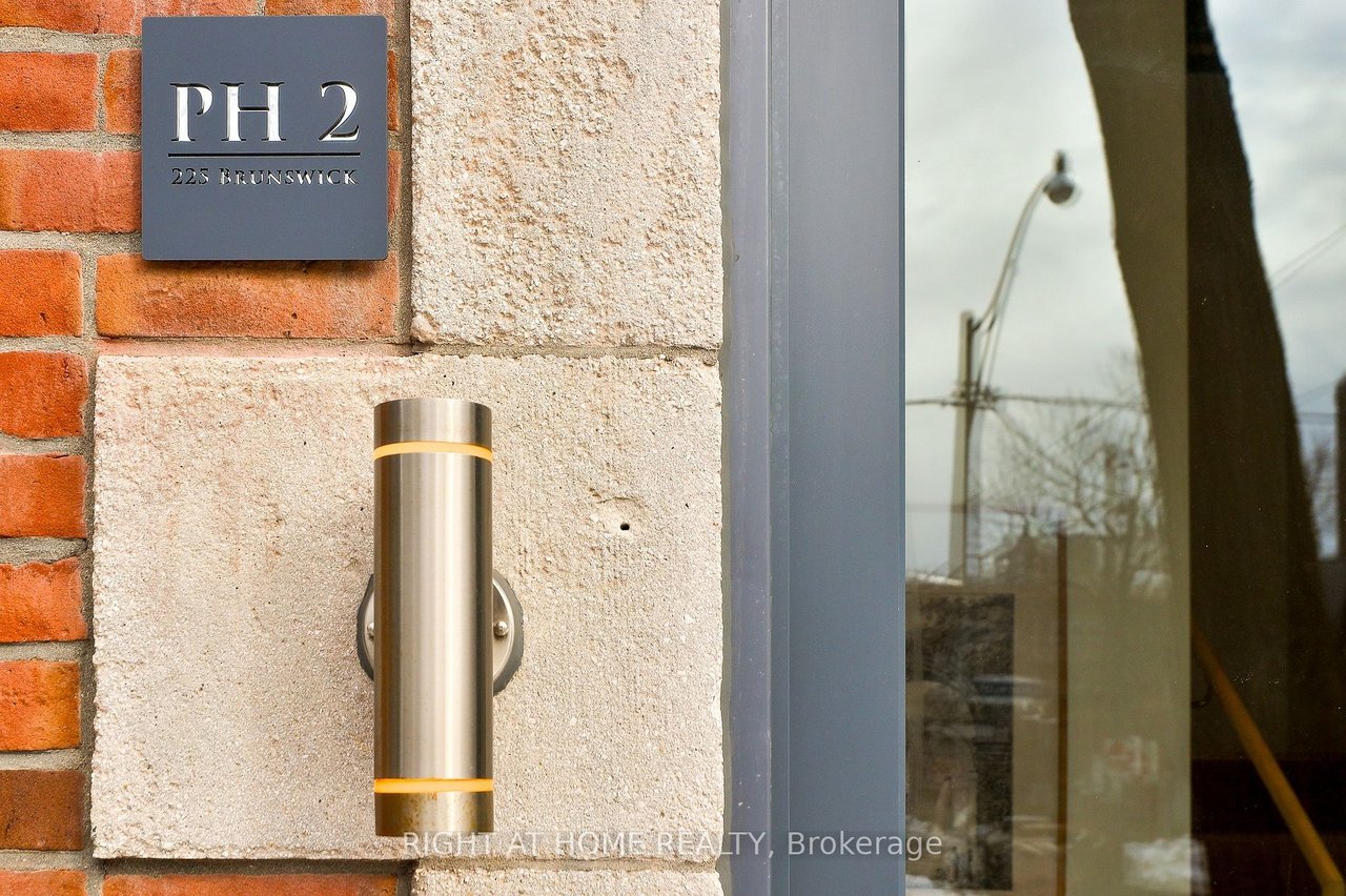 BRUNSWICK LOFTS PENTHOUSE