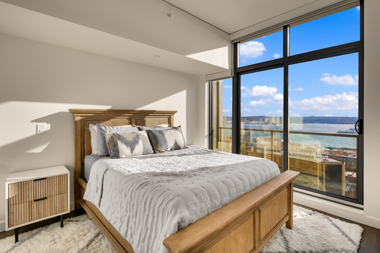 2510 6th Ave Unit 3105