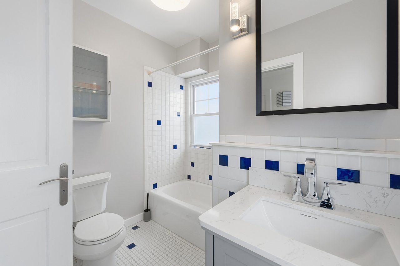 30 Lodge Rd, Belmont