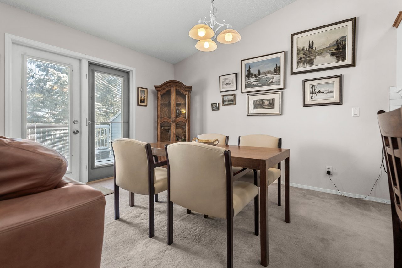 180 Valley Ridge Heights NW