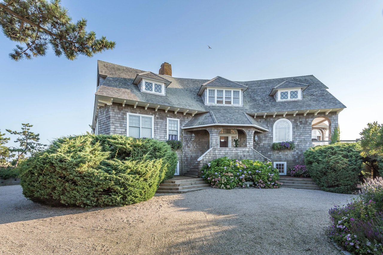 Iconic Meadow Lane Oceanfront