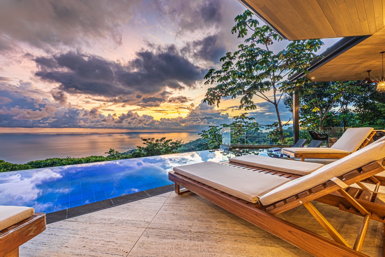 Luxury Estate in Escaleras - Incredible Ocean Views 5.5 Acres