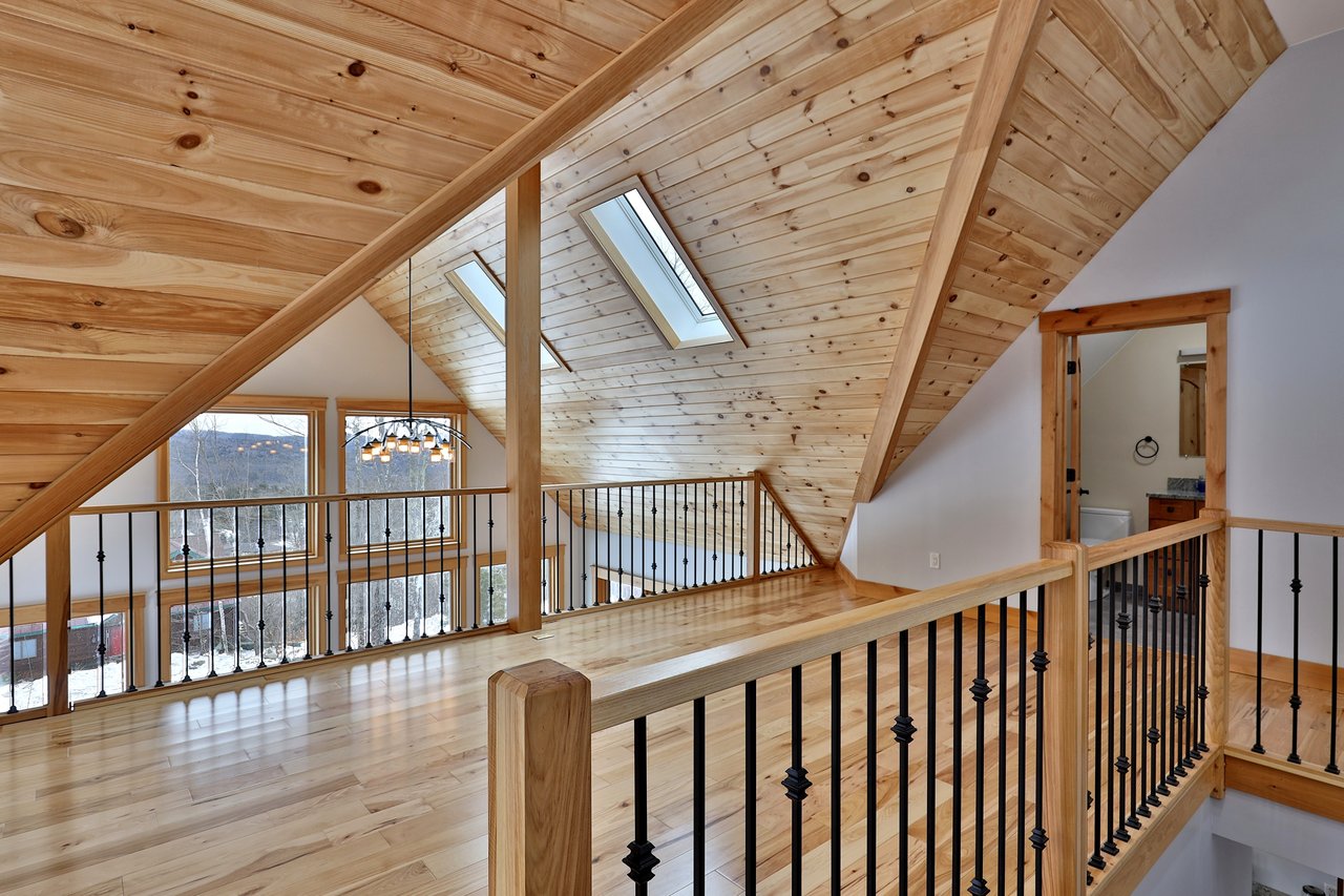 113 No. Village Rd - Right Side