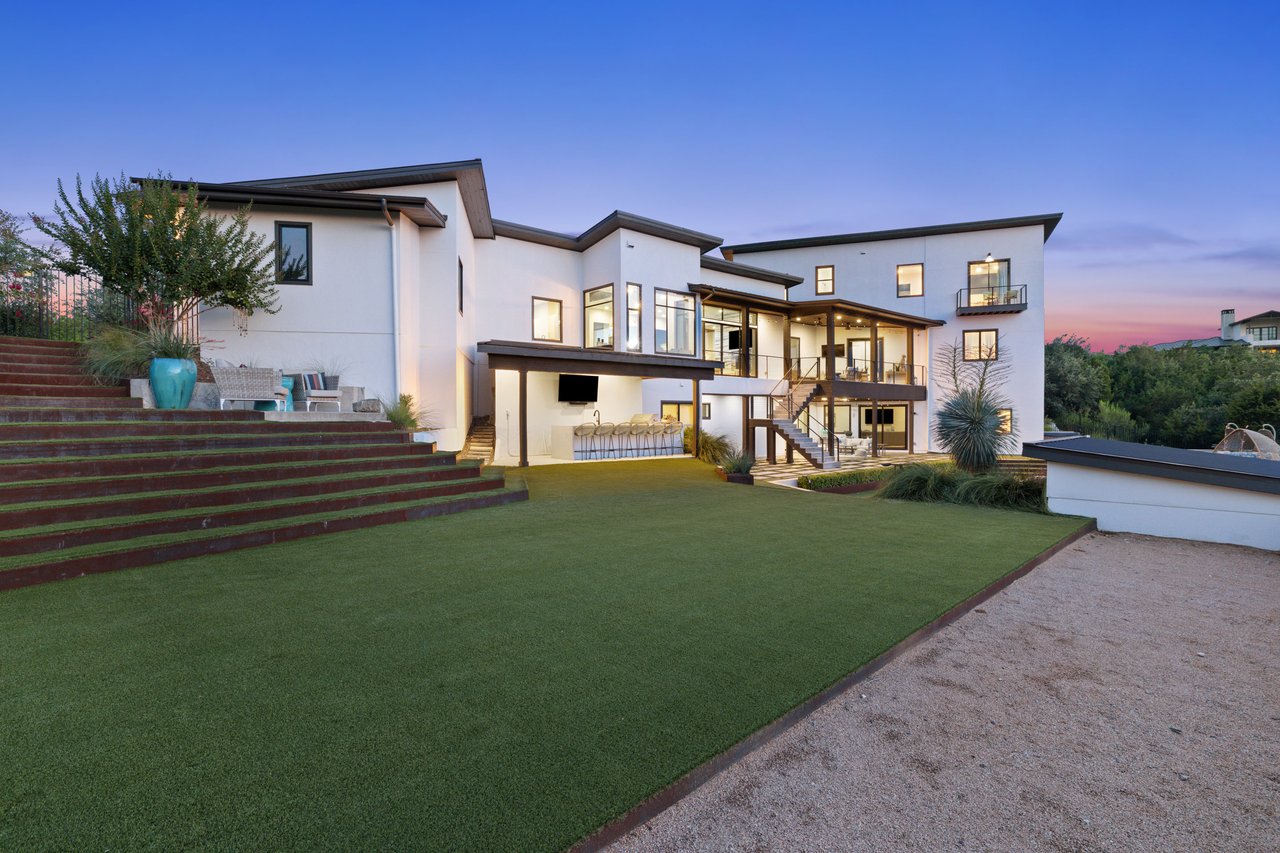Spanish Oaks Luxury 