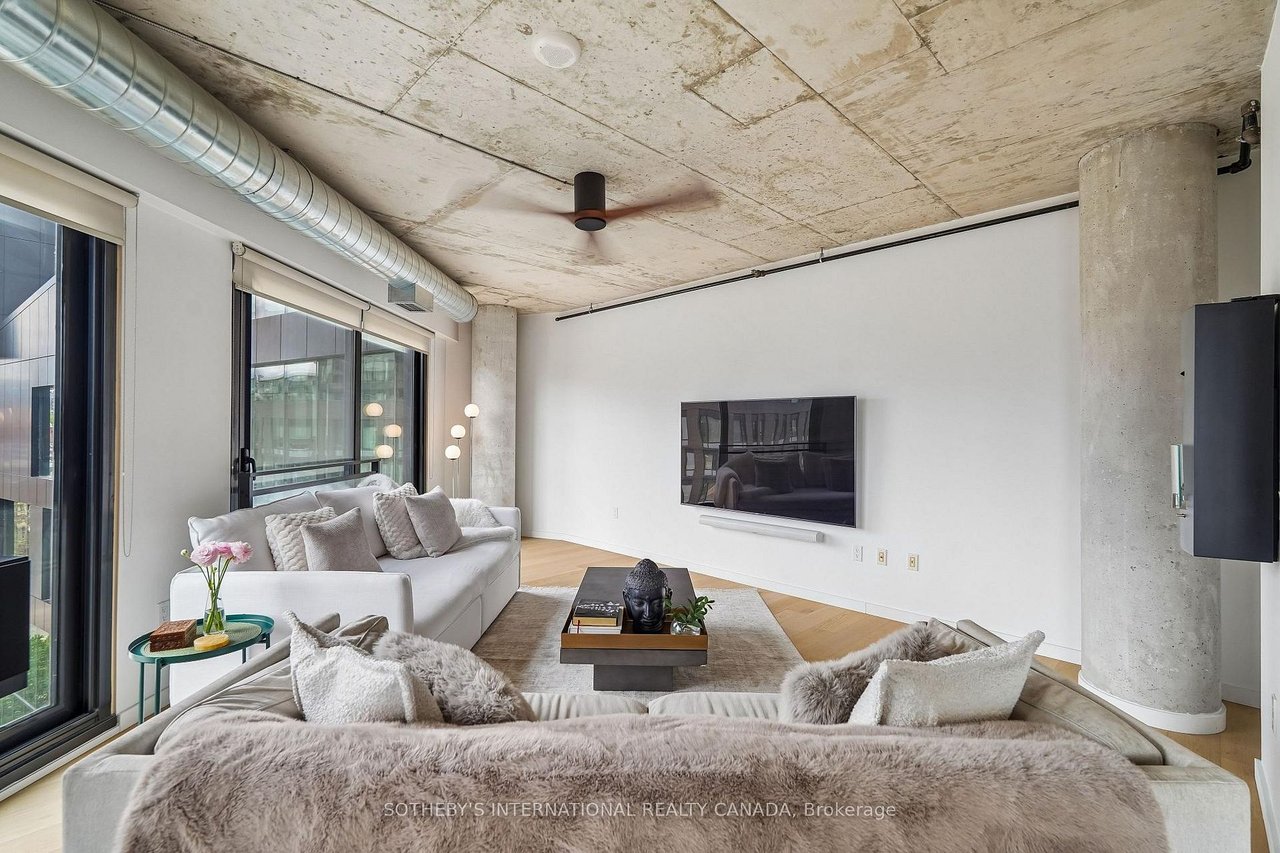 PENTHOUSE LOFT LIVING