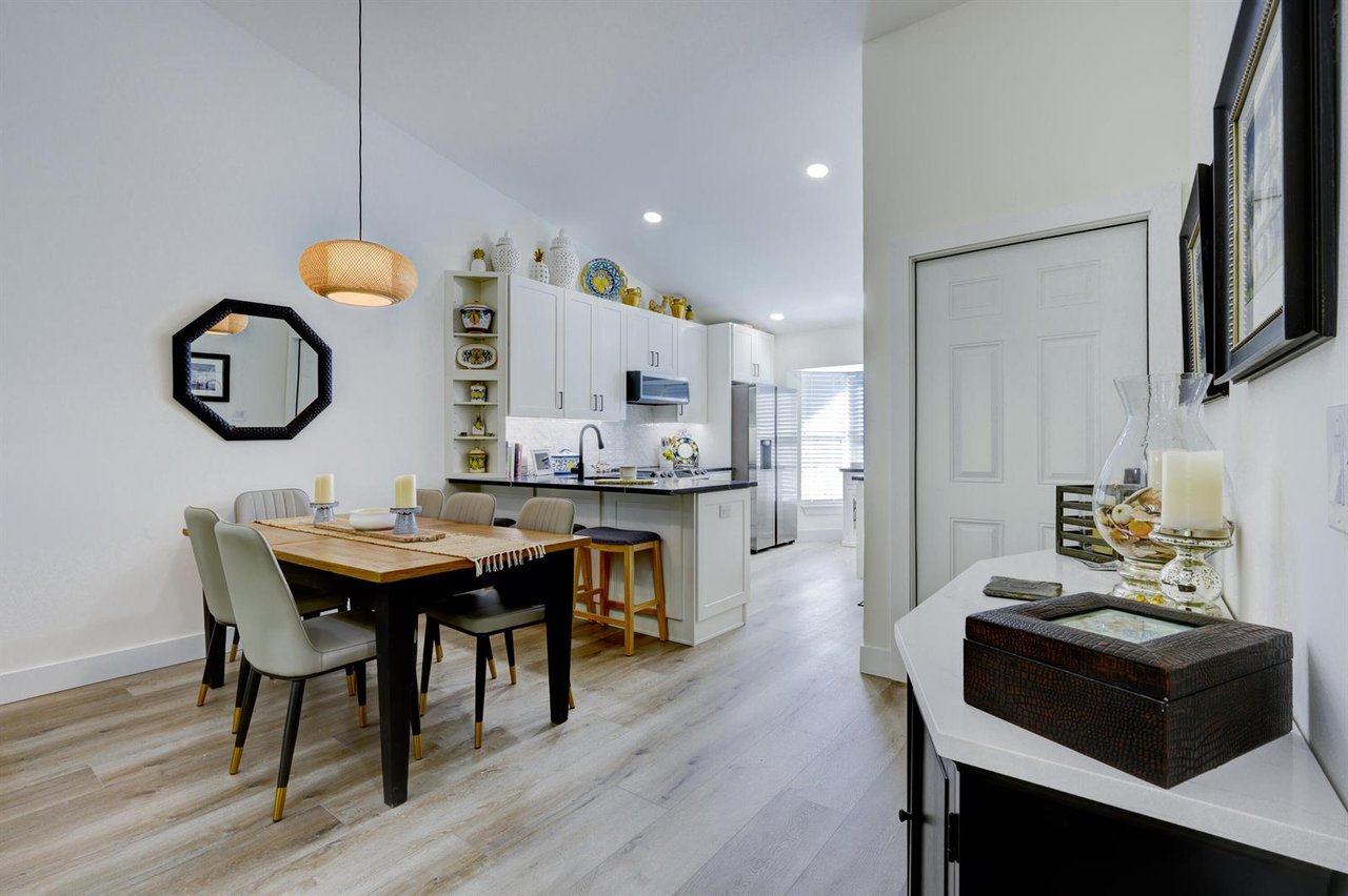 10976 SE Sea Pines Circle