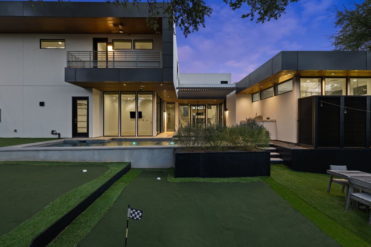 4811 Timberline Drive