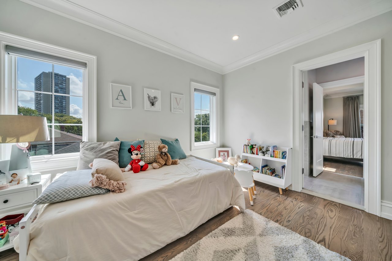 214 Forest Road
