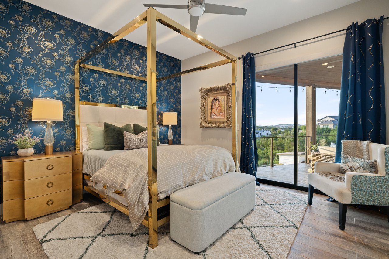 Spanish Oaks Luxury 