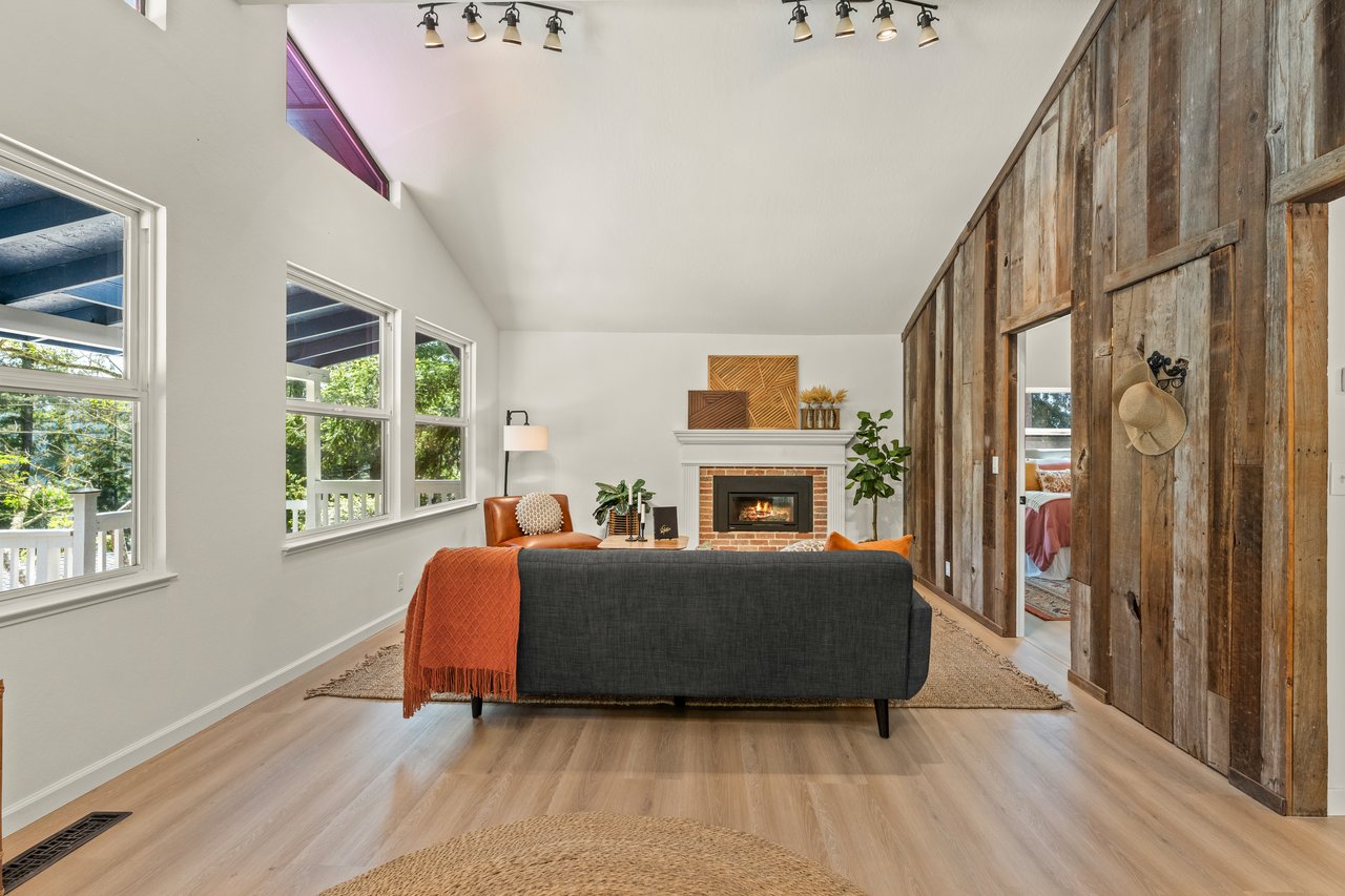 12 Summit AVE