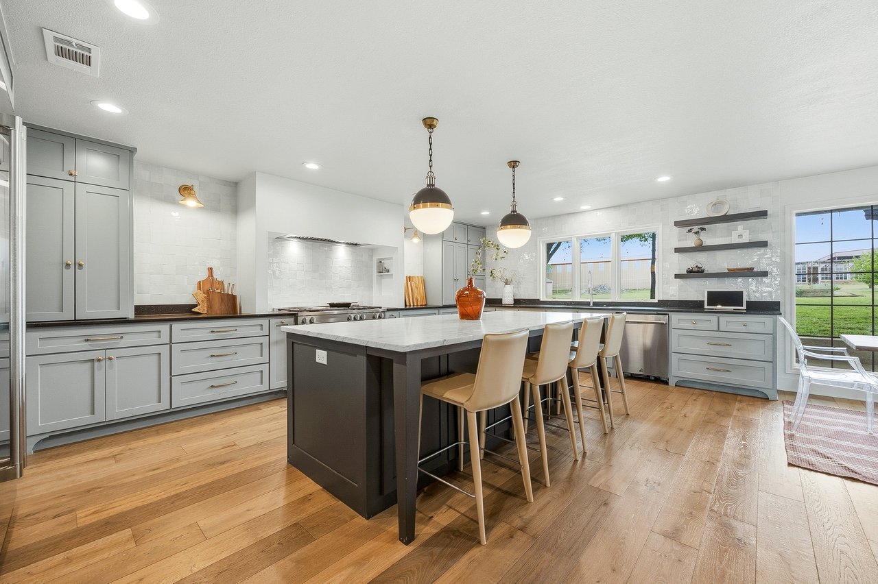 Acreage, Updated, All Near All Saints Episcopal School