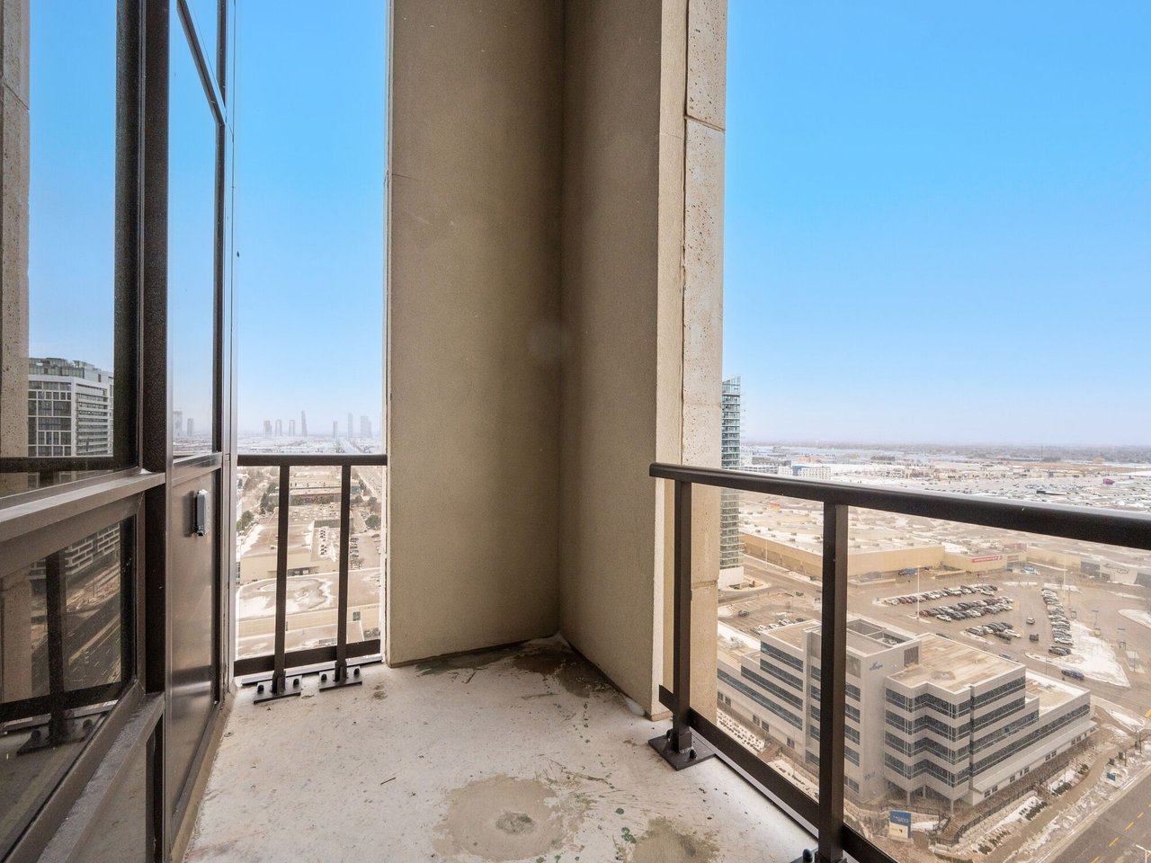 9075 Jane Street Unit: PH08