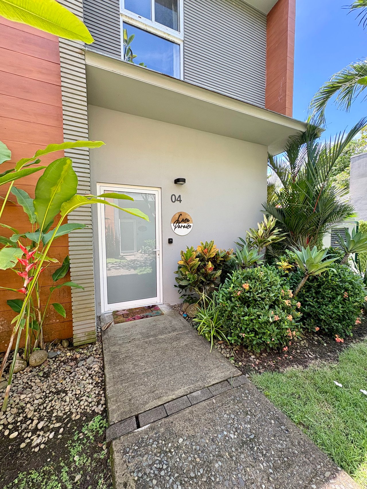 Casa Paraiso at Jaco Gardens