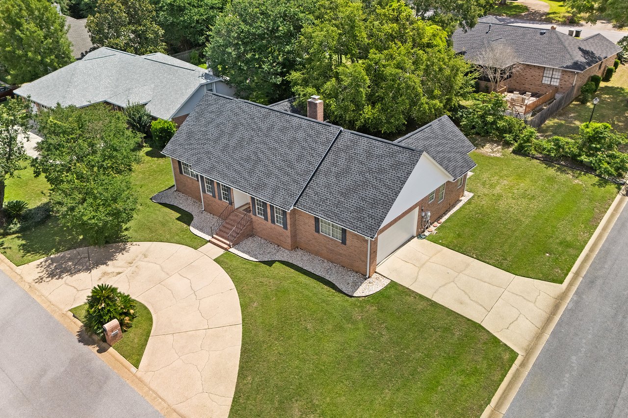 9800 Sourwood Court