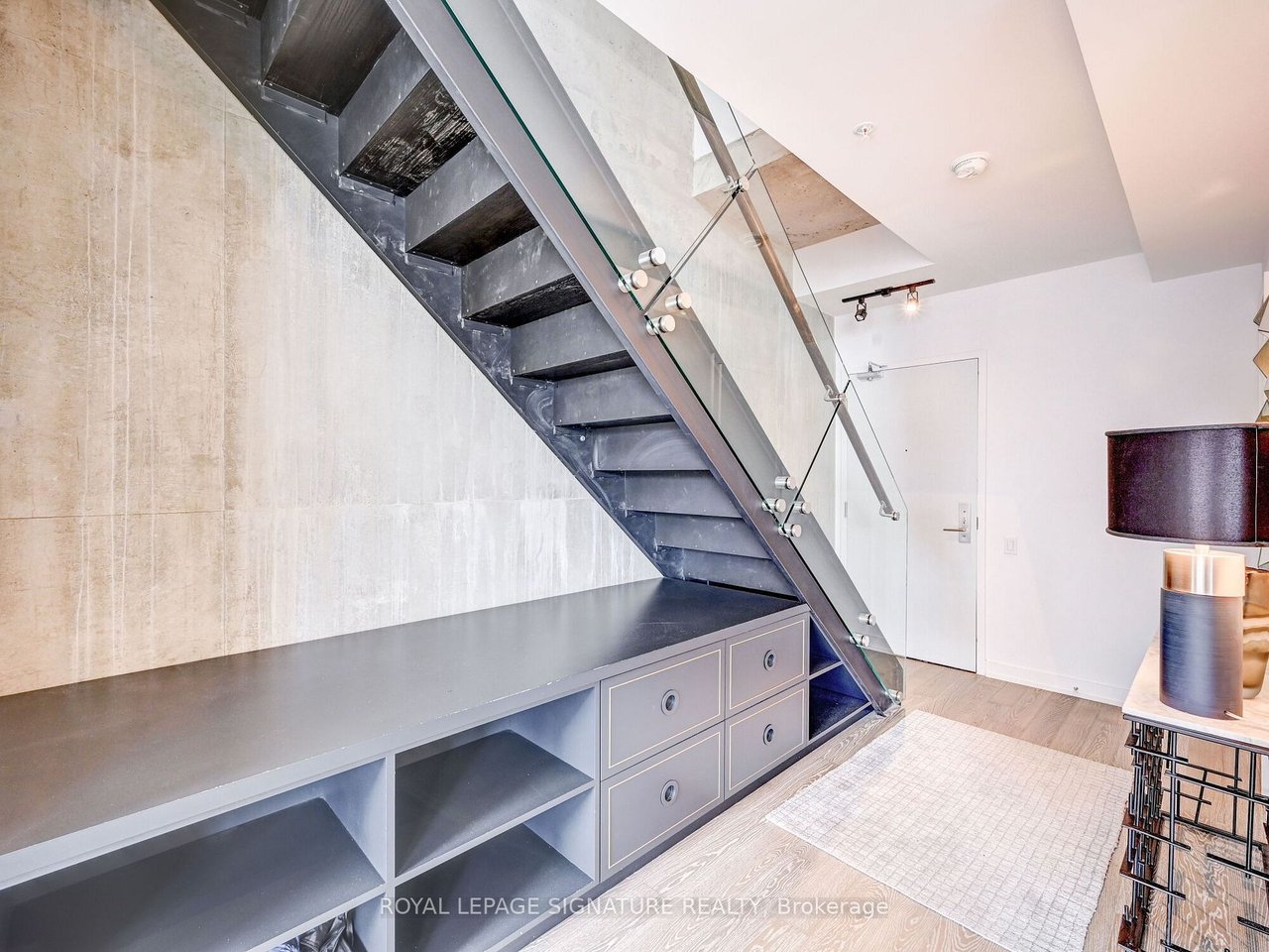 PRIME DOWNTOWN PENTHOUSE