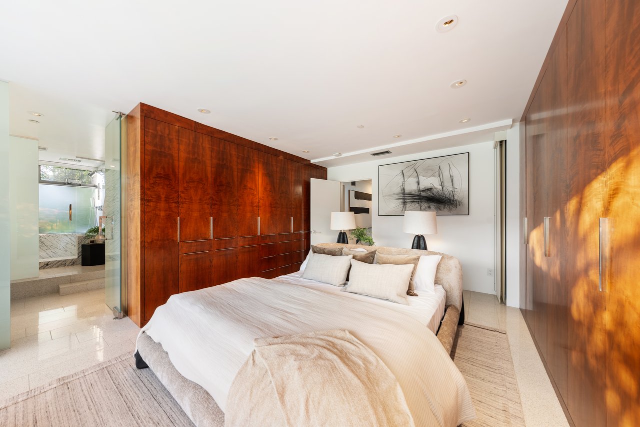 235 Ocean Park Blvd #1