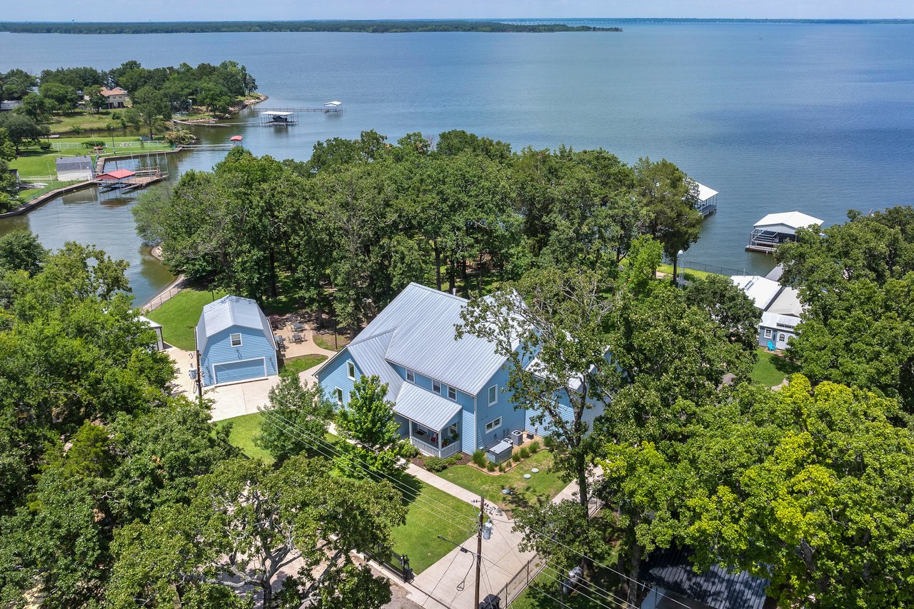 Lakefront Luxury