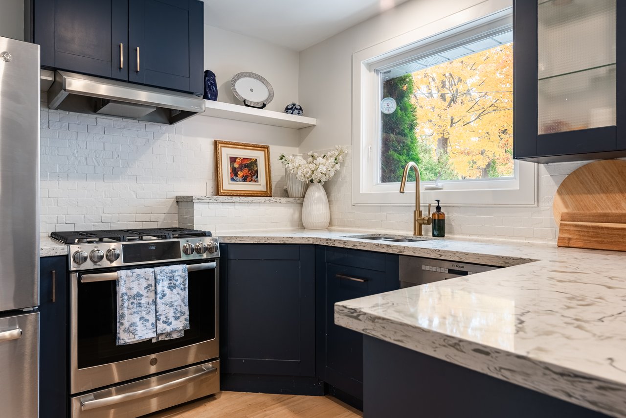 Central Oakville Bungalow