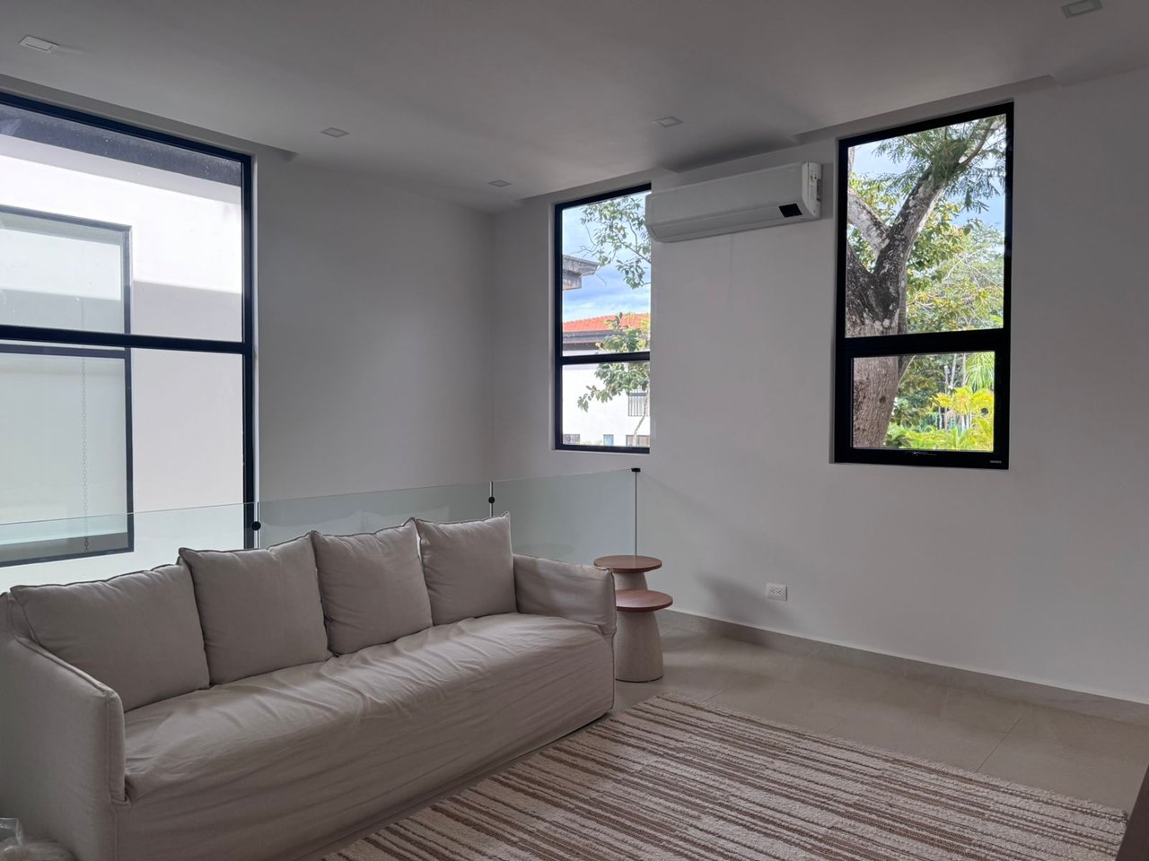 Turnkey Tropical-Modern 4BR Villa with Private Pool in Prestigious Hacienda Pinilla