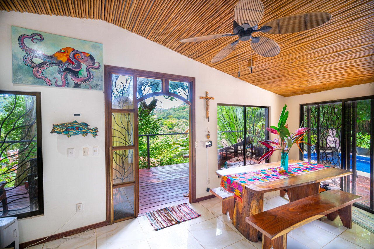 0.15 ACRES – 2 Bedroom Artistic River Home In The Rainforest!!!