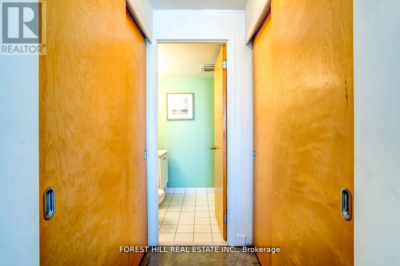 255 Richmond St E, #816