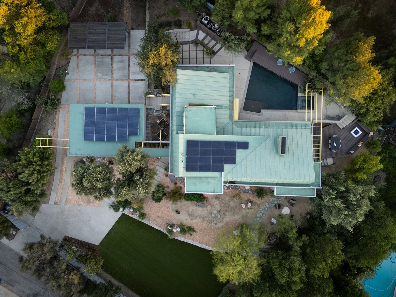 The Van Dekker House, Master architect R. M. Schindler