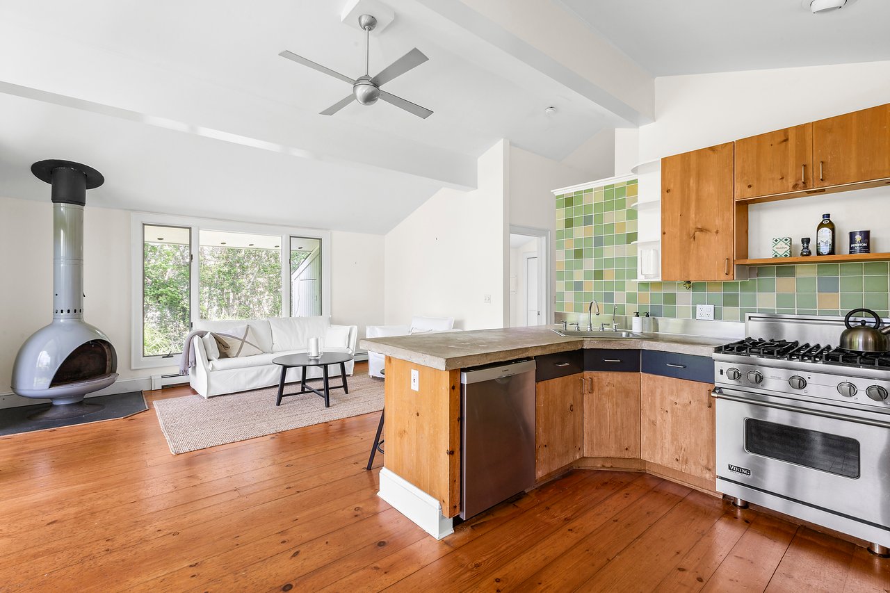 21 Flagg Avenue