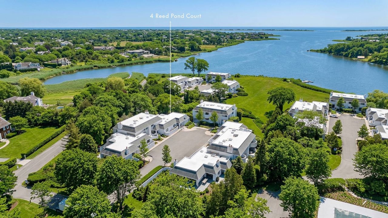 4 Reed Pond Court